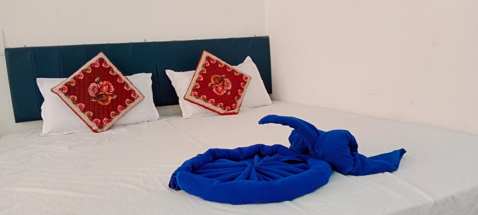 Hotel Aaradhya Udaipur Esterno foto