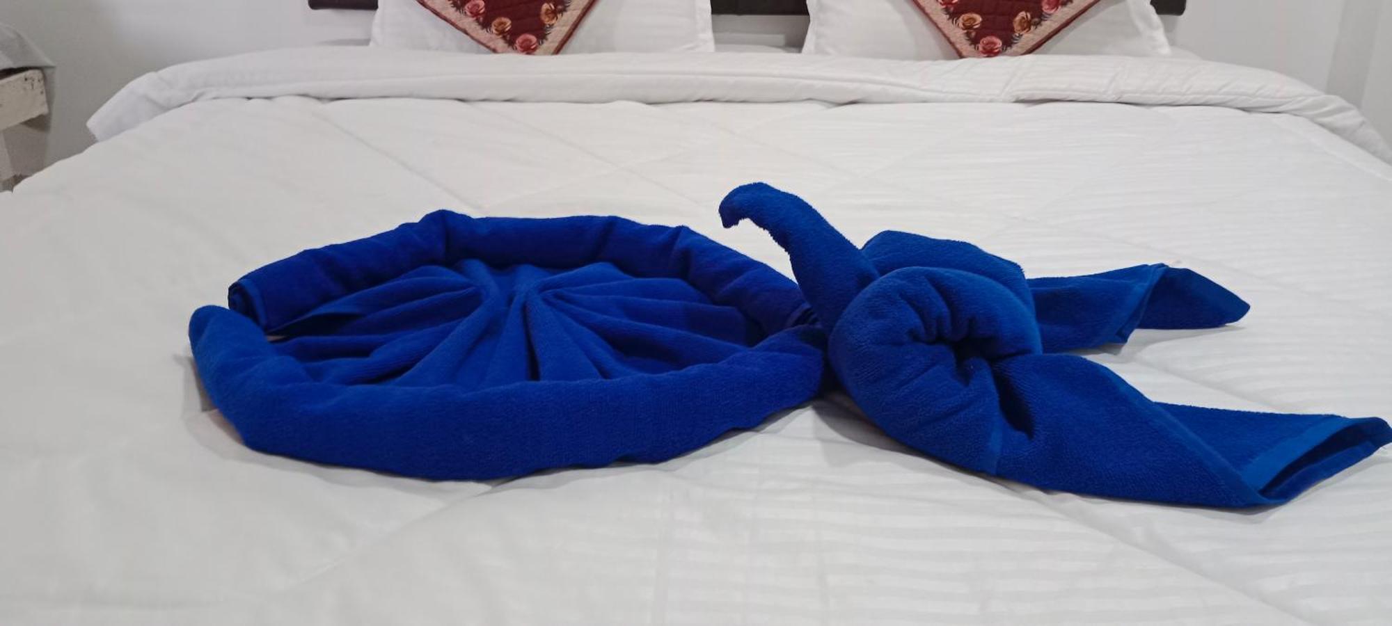 Hotel Aaradhya Udaipur Esterno foto