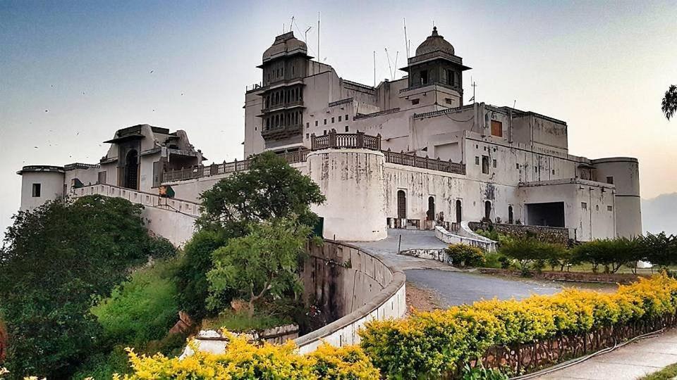 Hotel Aaradhya Udaipur Esterno foto