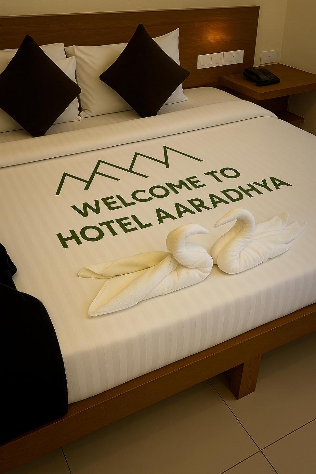 Hotel Aaradhya Udaipur Esterno foto